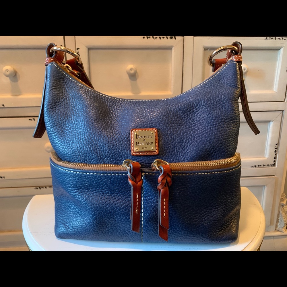 Dooney & Bourke Med Size Handbag
